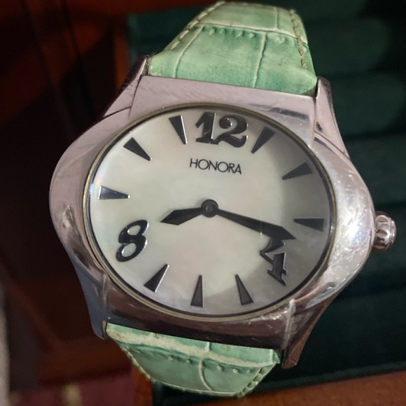 Honora Mother Of Pearl Watch - Picture 4 of 8